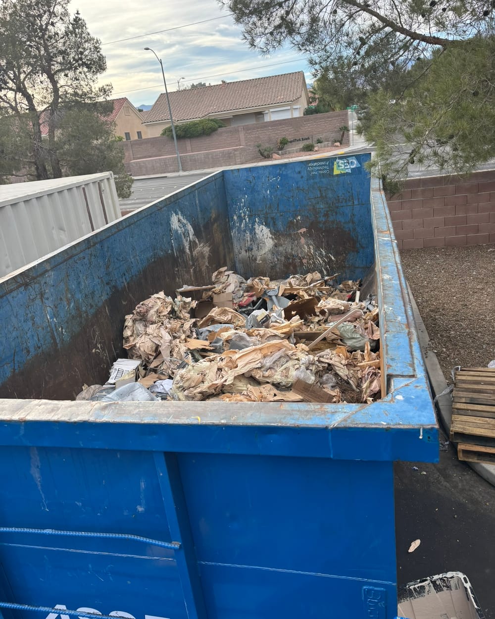 Warehouse container after compaction